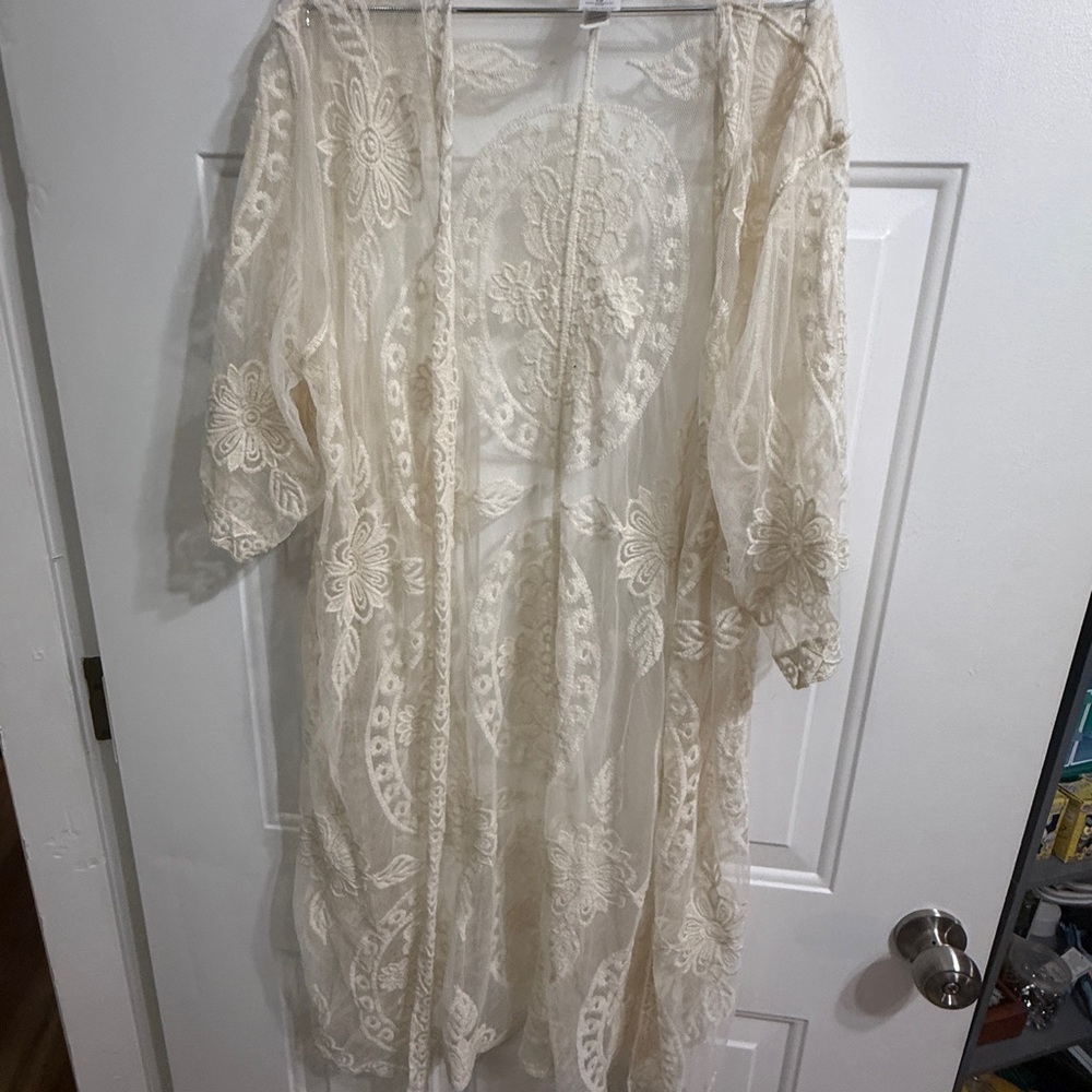 Elegant Cream Lace Tunic